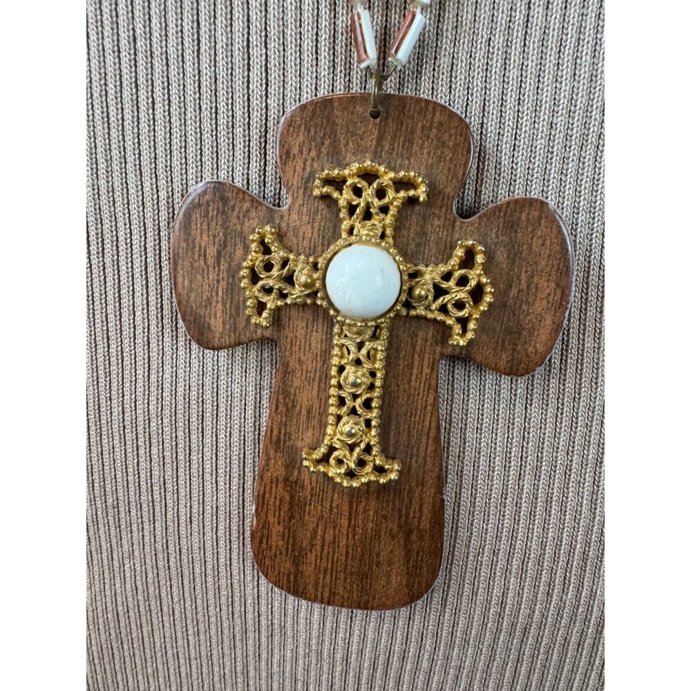 Vintage Wooden Look Cross Pendant Necklace With Beaded Chain & Ornate Gold Detai